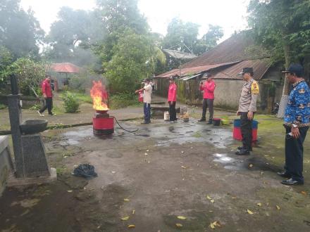 Pelatihan dan Simulasi Bahaya Kebakaran di Desa Padangbulia 2024